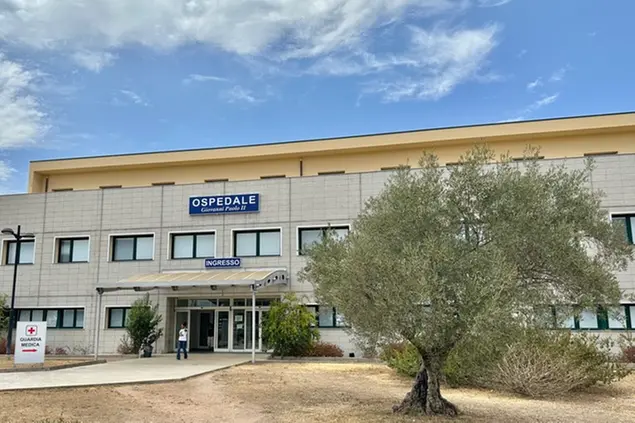 L'ospedale Giovanni Paolo II a Olbia (Ansa)