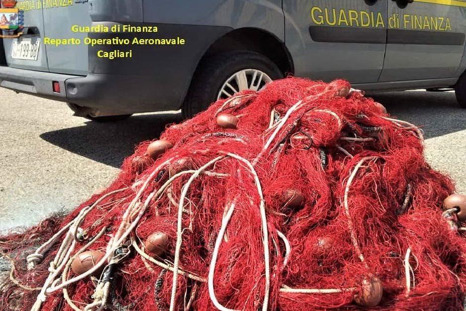 Santa Gilla, inseguimento in barca: pescatore di frodo fermato e denunciato