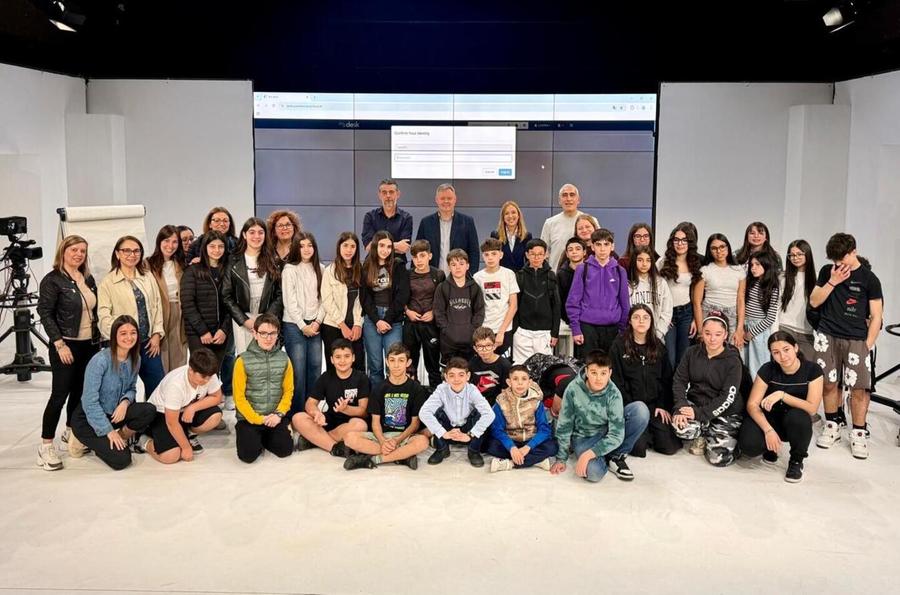 Studenti a lezione di giornalismo