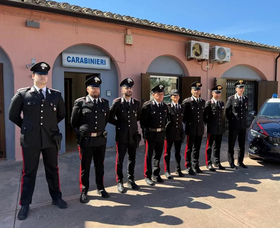 Aggredisce i carabinieri dopo l’alt a un posto di blocco