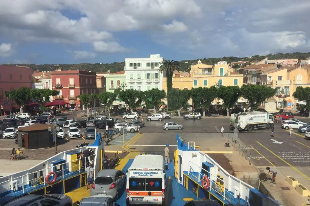 Una panoramica di Carloforte