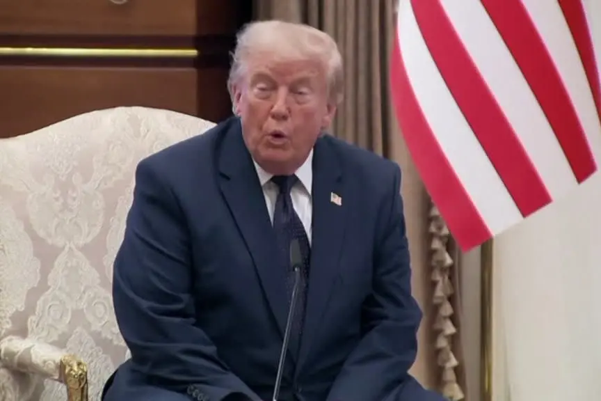 Trump: molto deluso dalla Nato ma non abbiamo bisogno di nessuno