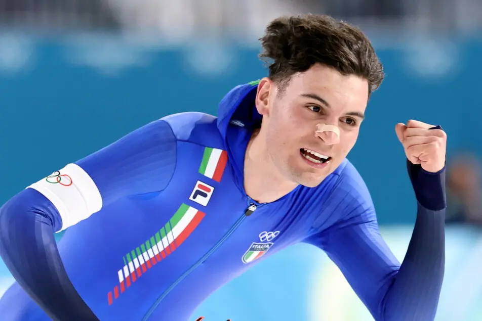 Riccardo Lorello festeggia il bronzo a Milano-Cortina 2026 (foto ANSA)