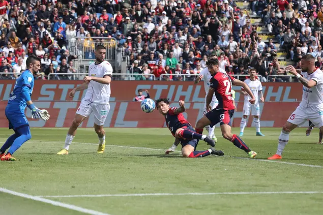 Lapadula in gol contro il Sudtirol (Max Solinas)