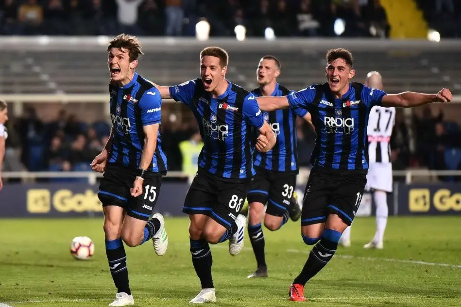 La festa dell'Atalanta (Ansa)