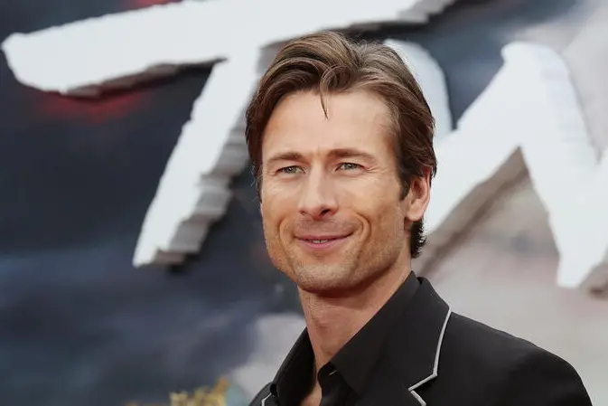 epa11467250 US actor Glen Powell attends the European film premiere of 'Twisters' at Leicester Square in London, Britain, 08 July 2024. The movie will be released in the UK and Ireland on 17 July 2024. EPA/ANDY RAIN