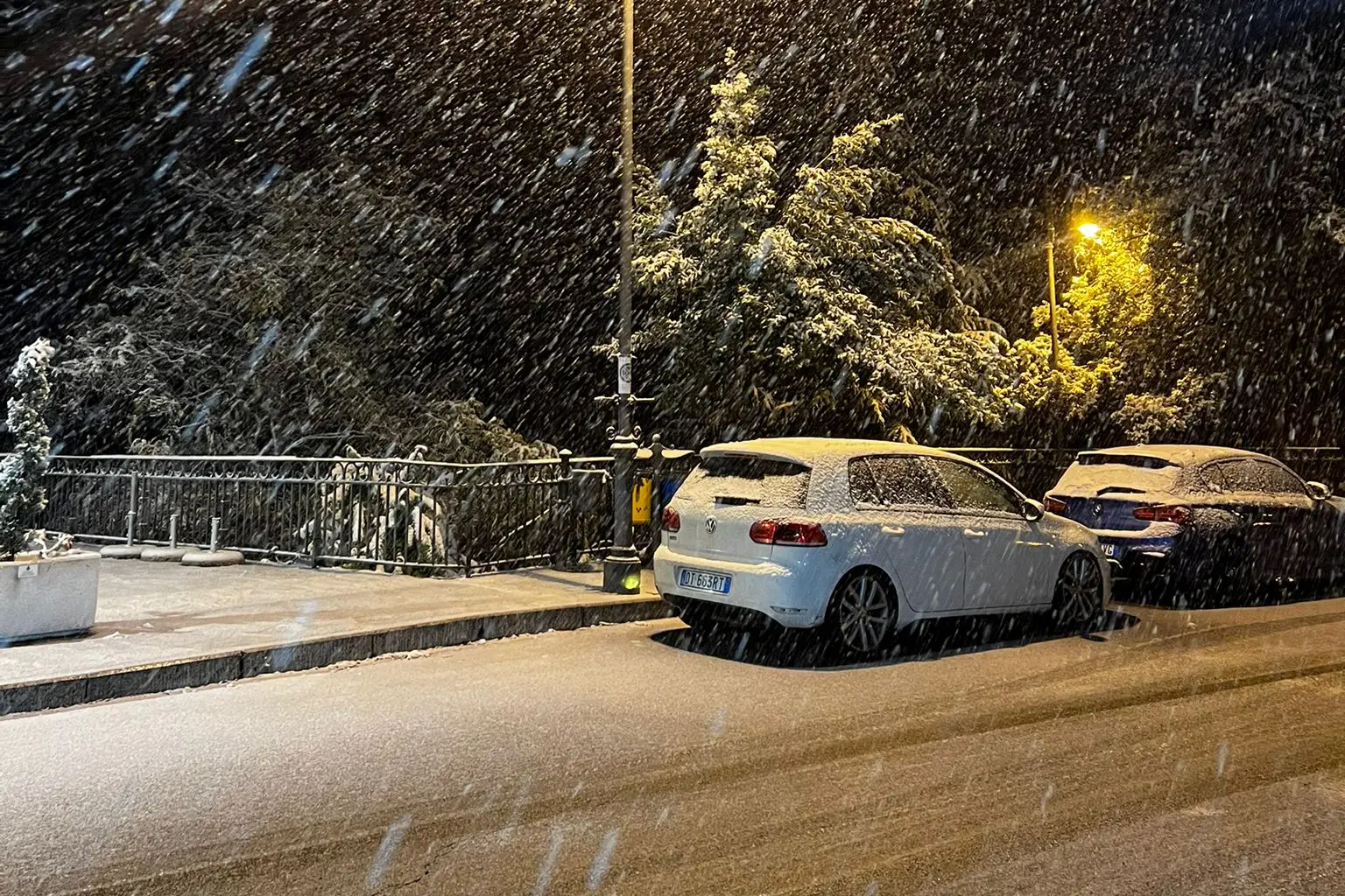 La nevicata a Desulo durante la notte