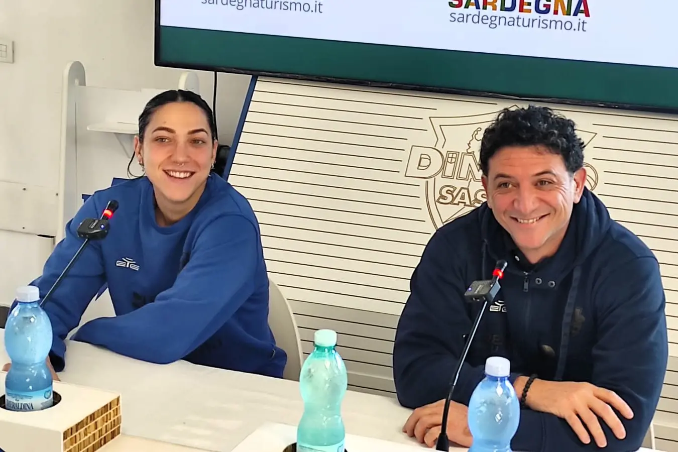 Il play Debora Carangelo, ex di Venezia, e il coach della Dinamo Women Antonello Restivo (foto G. Marras)