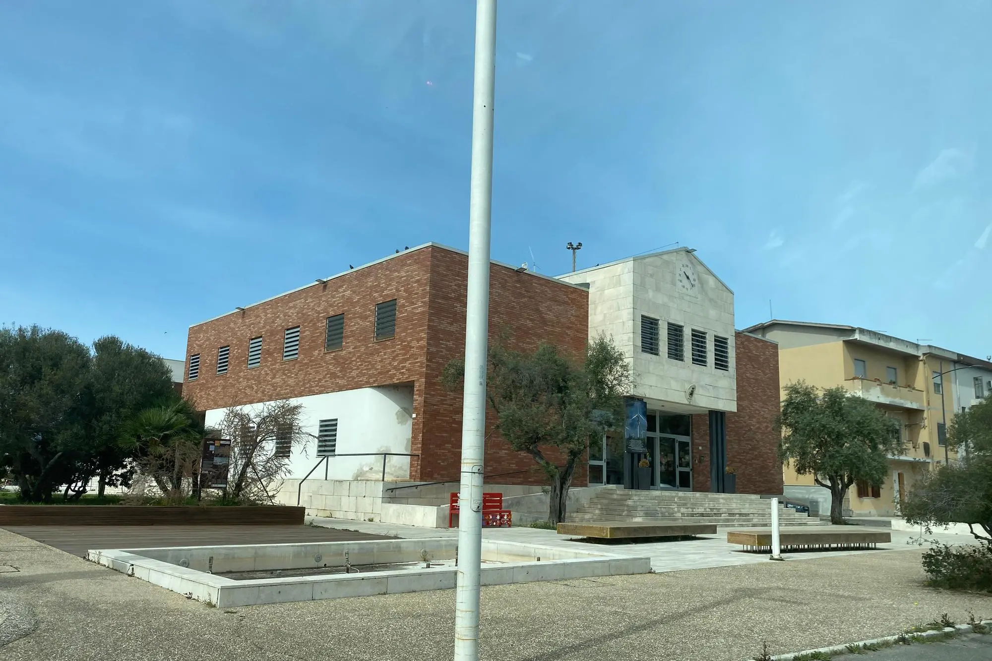 Il Comune di Santa Giusta (Foto Sara Pinna)