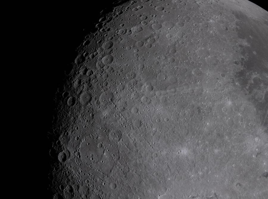 Artemis, la nave Orion riaccende i motori e ammira la Via Lattea