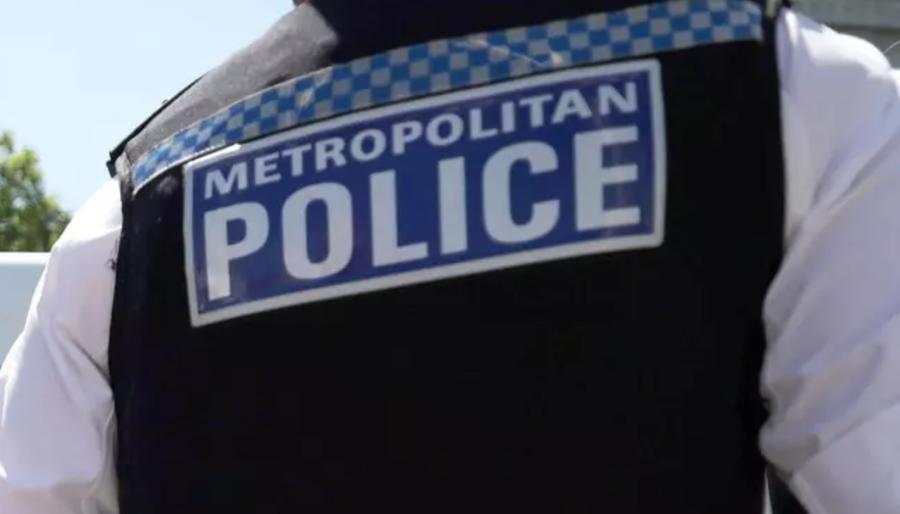 Manchester, attacco con coltello a una sinagoga: 4 feriti, ucciso l’aggressore