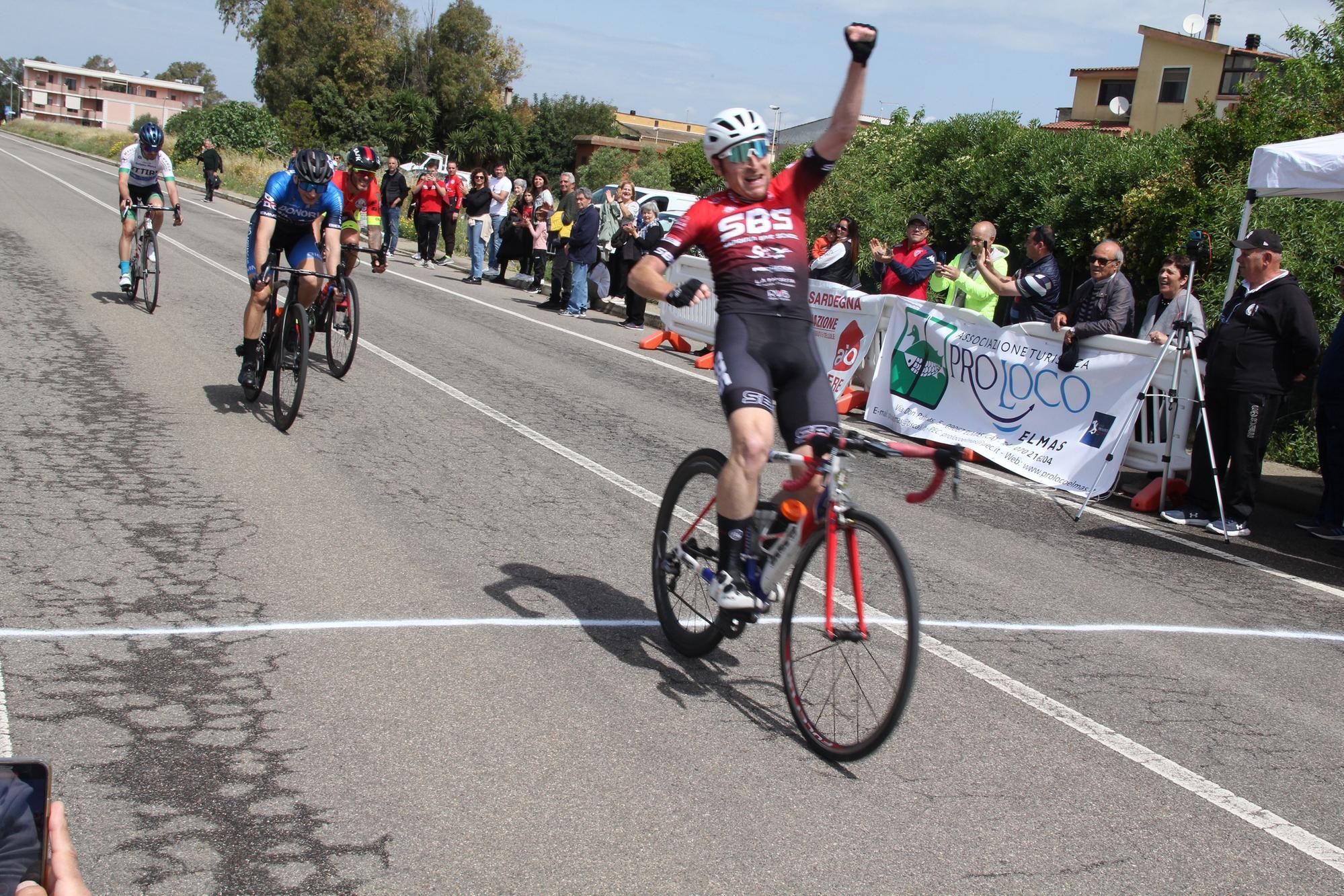 Omar Vargiu e Ariana Perdisci si aggiudicano il primo “Gran Premio Ciclistico Città di Elmas”