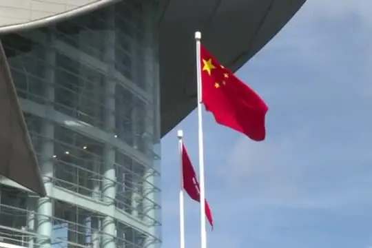 Hong Kong da 29 anni non è più britannica: la cerimonia alzabandiera