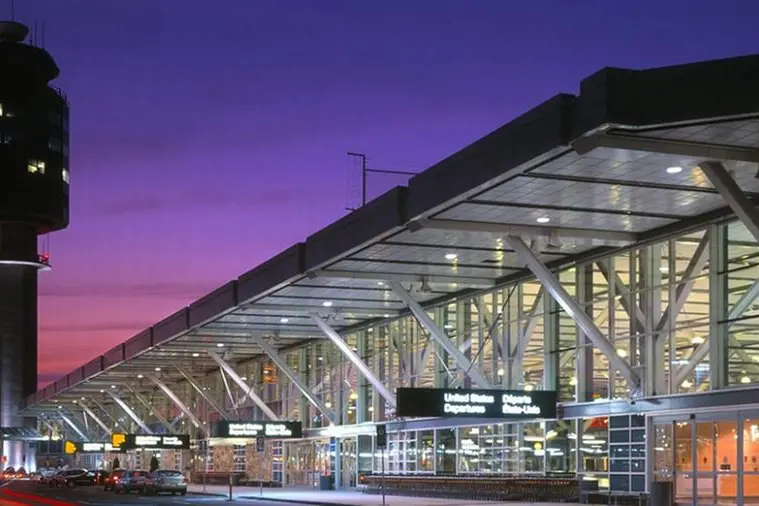 L'aeroporto di Vancouver (foto da google @skytrax)