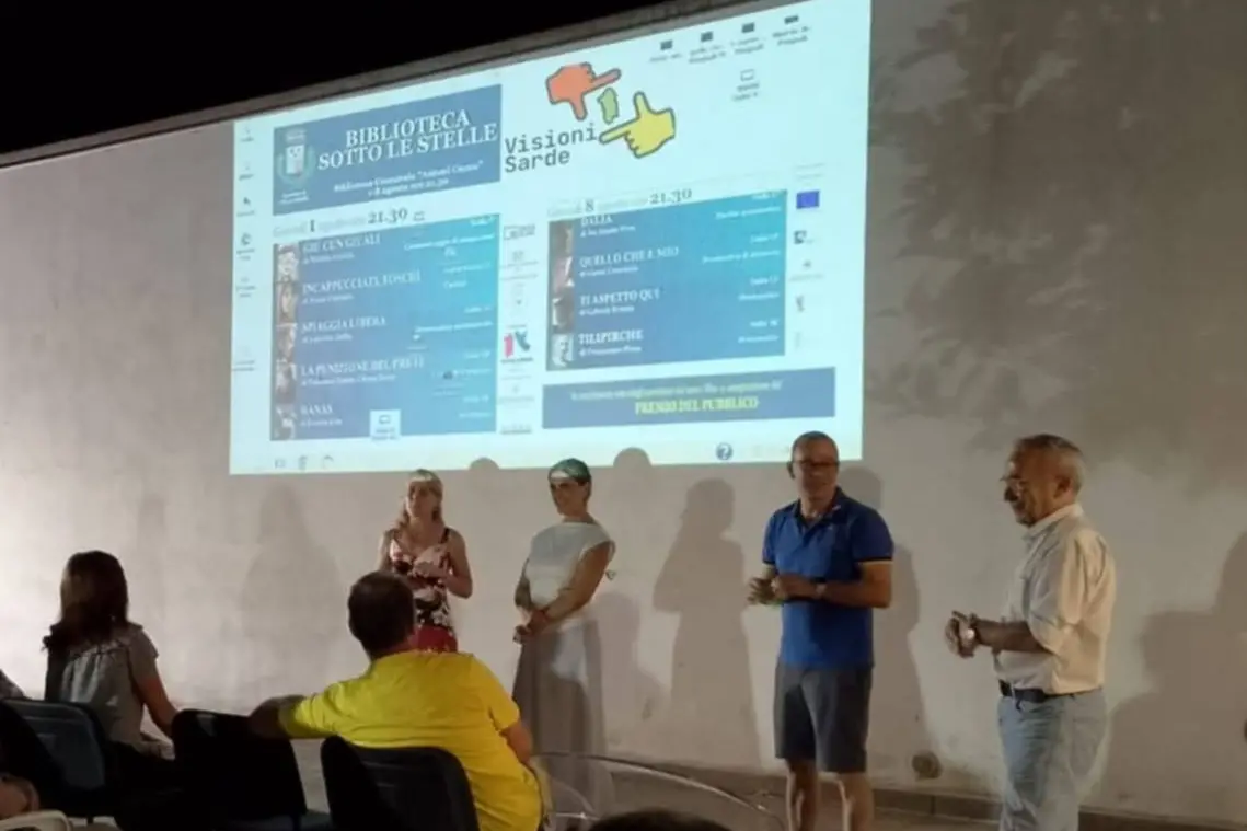 Una delle attività svolte durante Biblioteca sotto le Stelle a Villa Verde (foto concessa)