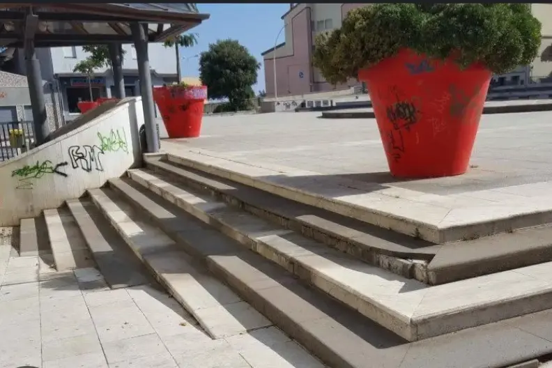 Macomer, piazza Caduti Sul Lavoro