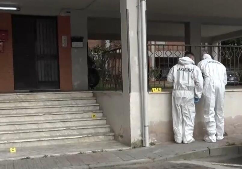 I carabinieri del Ris: il dna dei tre indagati sul luogo del delitto