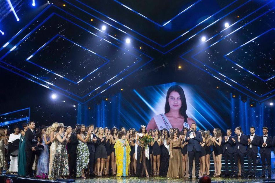 Miss Italia 2019, incoronata Carolina Stramare