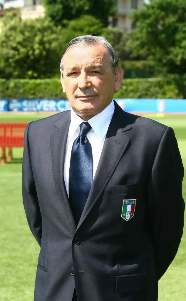 Gigi Riva oggi (foto Ansa, Archivio L'Unione Sarda, Wikipedia)