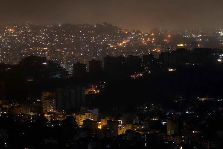 Il Venezuela torna alla normalità dopo il lungo blackout