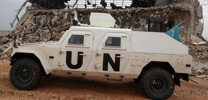 Le forze israeliane sparano contro i militari della “Sassari”