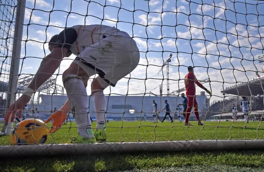 Il Monza torna in Serie A: il Catanzaro vince 2-0, ma non basta