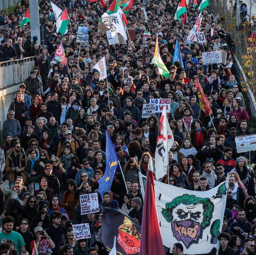 Ilaria Salis, controllo in hotel prima del corteo: è polemica