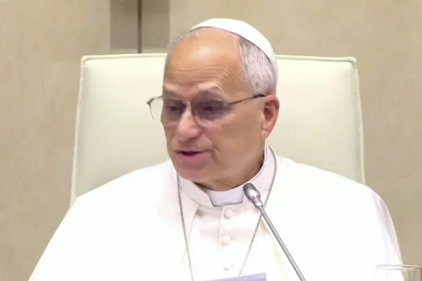 Papa: "Abusi sono piaga della Chiesa, bisogna riparare e prevenire"