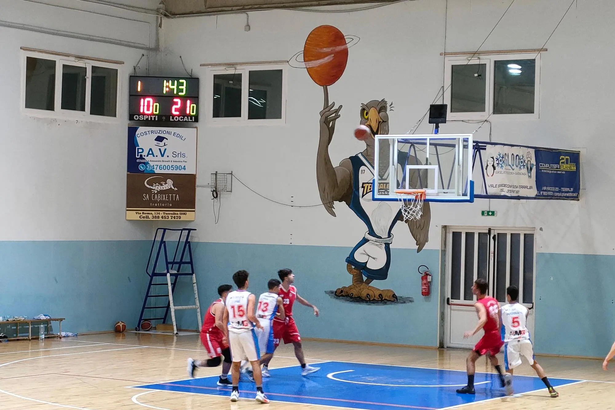Immagine di gioco del campionato di Promozione Regionale di Basket (foto Giacomo Pala)