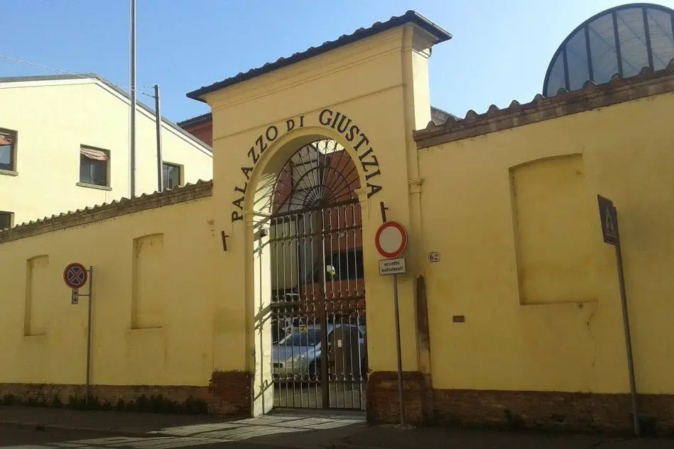 Il Tribunale di Ferrara