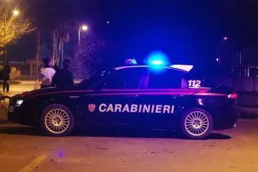Un'auto dei carabinieri
