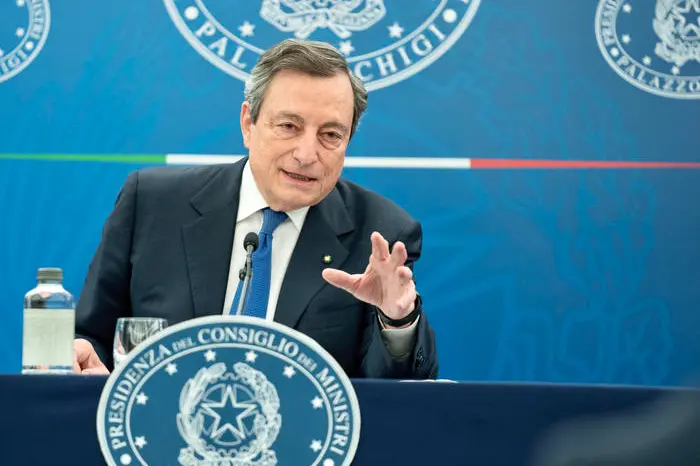 Italia Paese dell'anno secondo l'Economist, che elogia Mario Draghi (tutte le foto sono Ansa)
