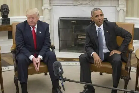 Obama e Trump durante il loro primo incontro alla Casa Bianca (Ansa)
