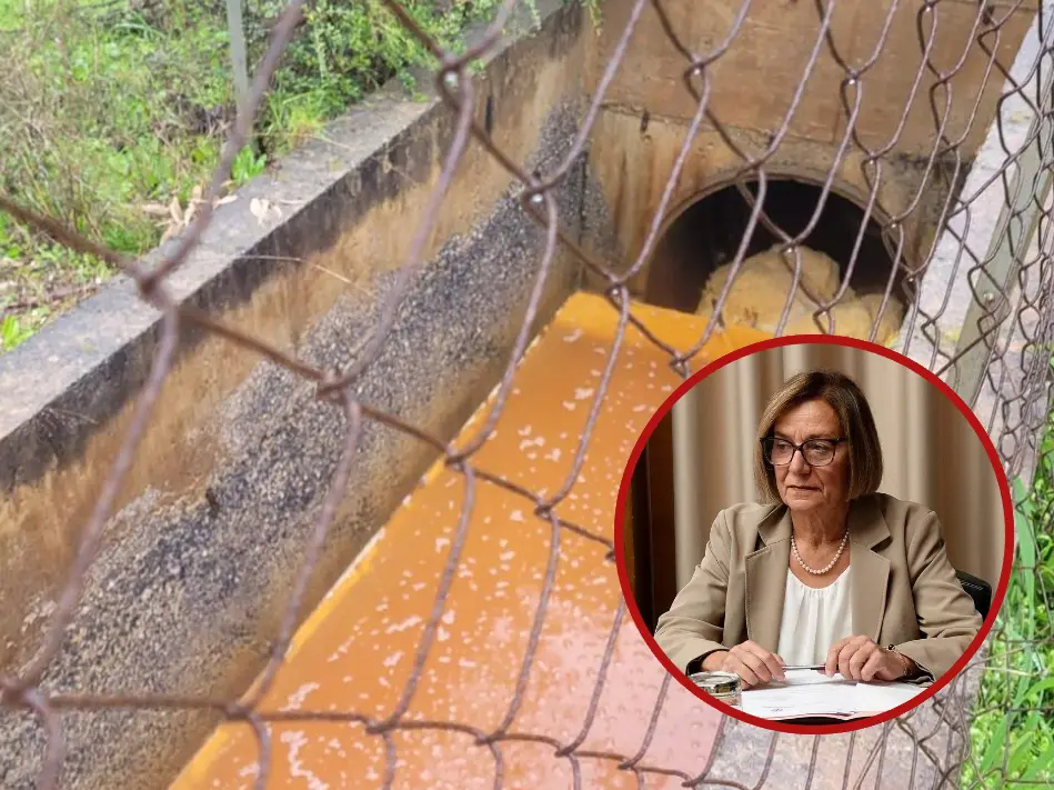 Genna Luas, a destra l'assessora Rosanna Laconi