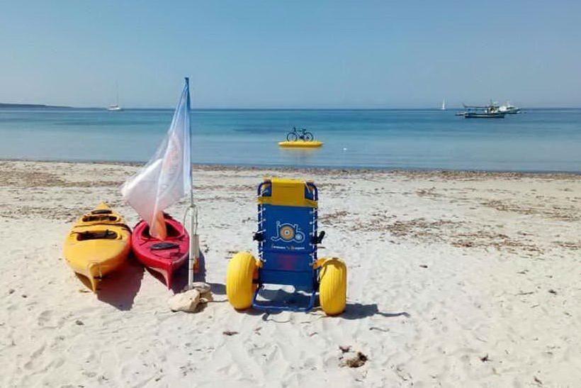 San Vero Milis: nella spiaggia una sedia speciale a disposizione per i disabili