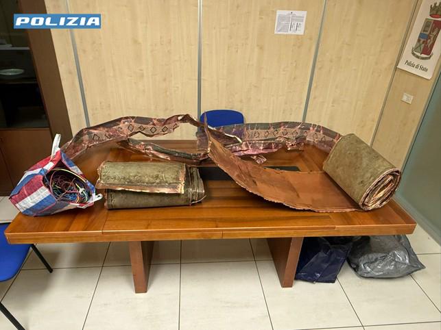 Sassari, 80 chili di rame nel passeggino: rubati nella sede della Soprintendenza