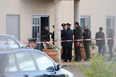 Il capannone teatro del triplice omicidio in una foto d'archivio