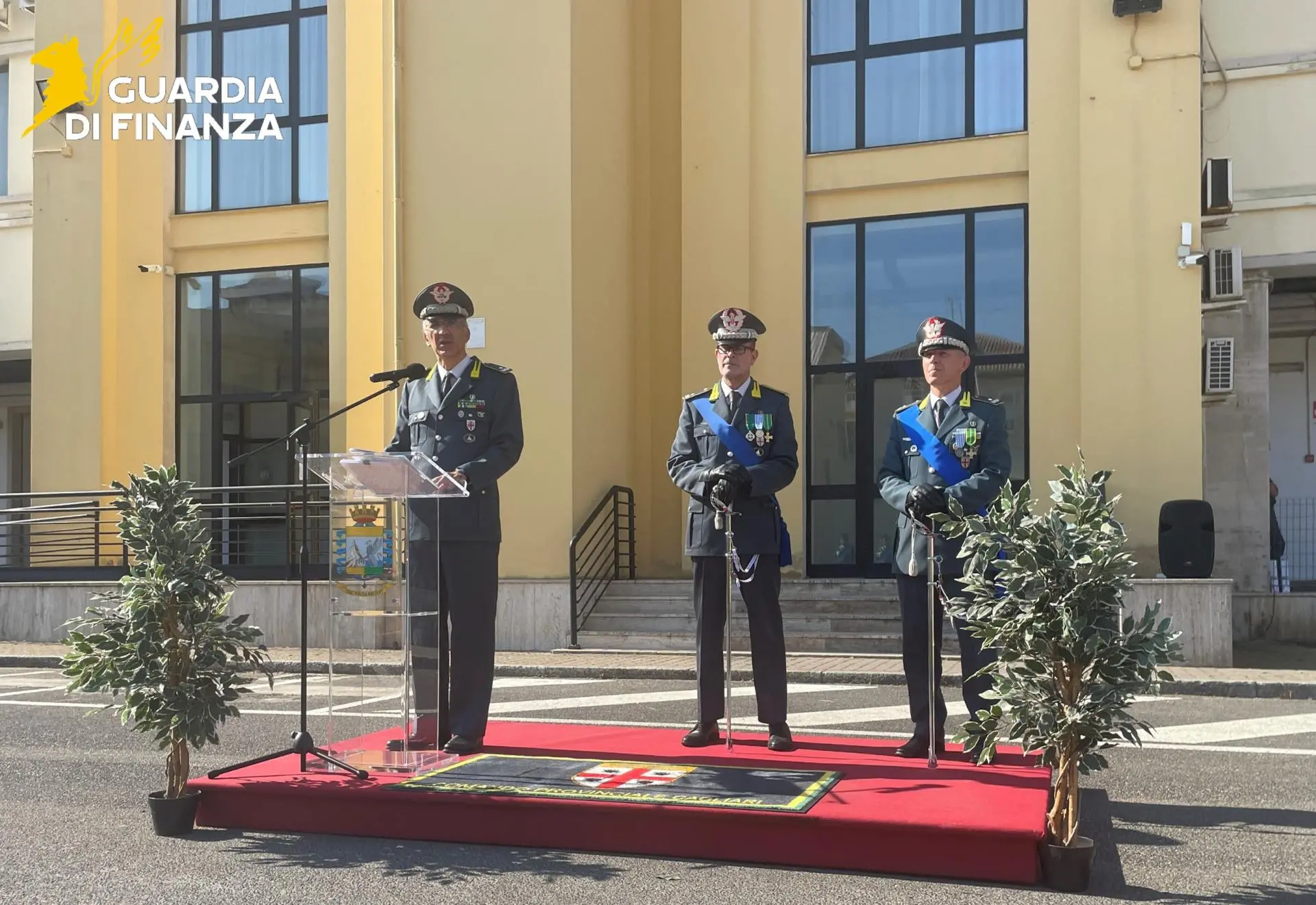 La cerimonia della guardia di finanza