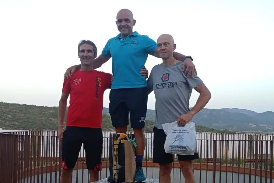 Podio M5: al cento Alessandro Saddi con Sandro Marras (Alghero) e Gianluca Monaco (Ciclobottega)