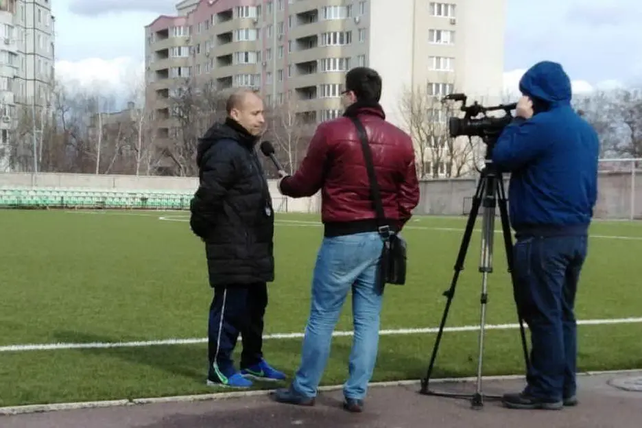 Scanu intervistato dalla tv moldava (foto concessa)