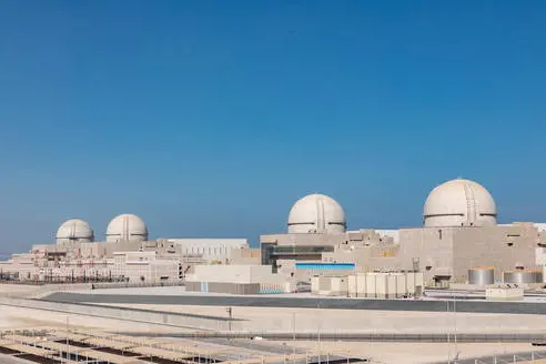 La centrale nucleare di Barakah (foto Ansa/Epa)