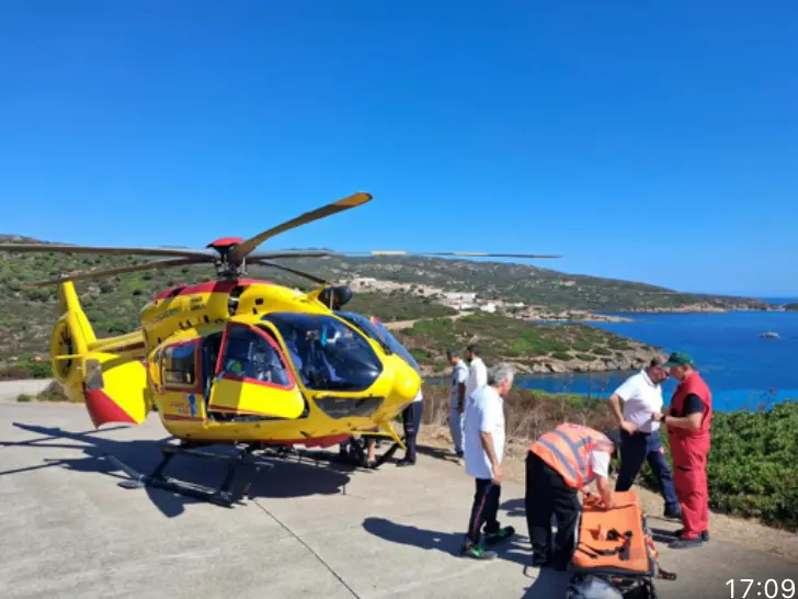 L'intervento del CIsom e dell'Elisoccorso 118 all'Asinara (foto concessa)