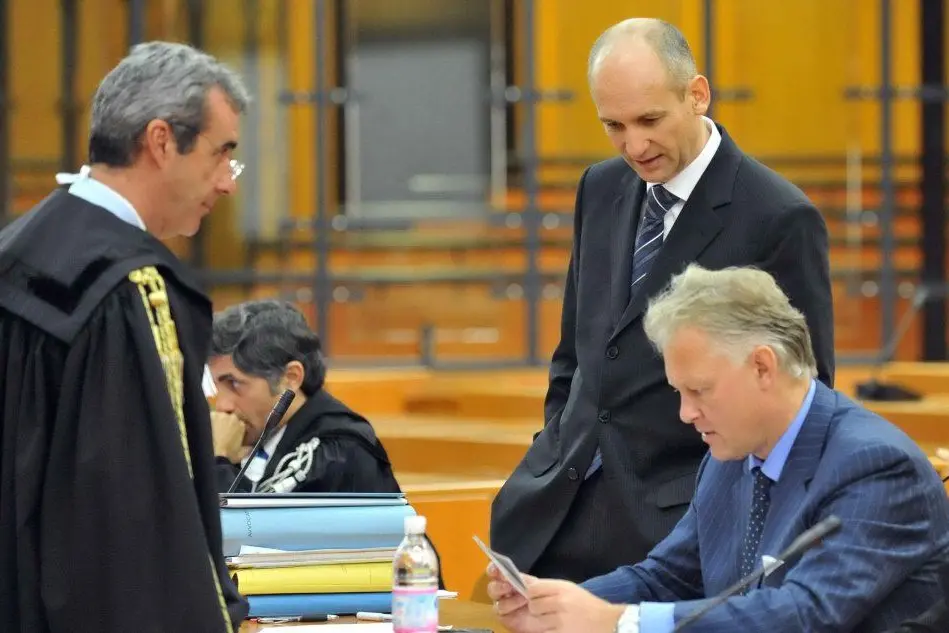 Harald Estenhahn amministartore Thyssenkrupp, l'avvocato Ezio Audisio e Gerald Priegnitz (Ansa)