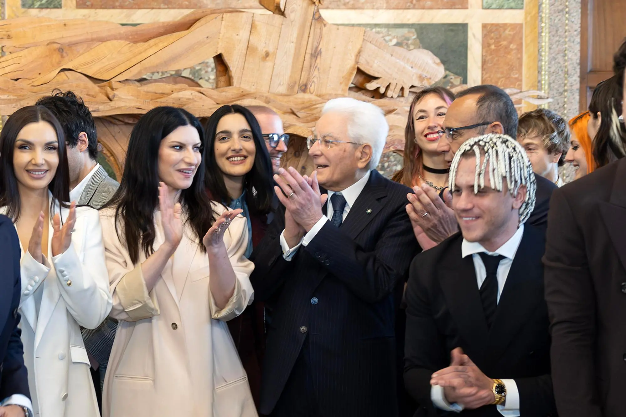 Il Presidente della Repubblica, Sergio Mattarella, durante un incontro con i partecipanti della 76° edizione del Festival di Sanremo, accompagnati dal Conduttore e Direttore Artistico, Carlo Conti, e dalla Co-conduttrice Laura Pausini, Roma 13 febbraio 2026. ANSA/Francesco Ammendola - Uff stampa Quirinale + UFFICIO STAMPA, PRESS OFFICE, HANDOUT PHOTO, NO SALES, EDITORIAL USE ONLY + NPK