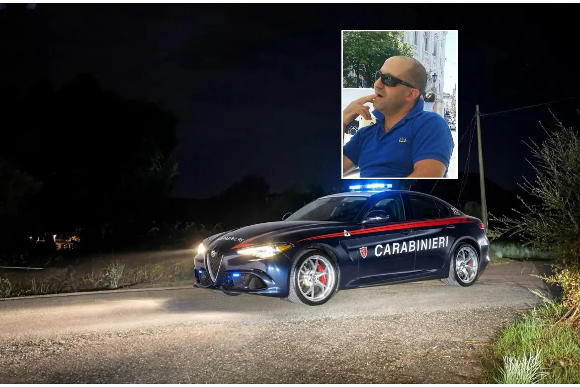 Carabinieri vor dem Haus von Fois, im Bild das Opfer, Fabio Longoni