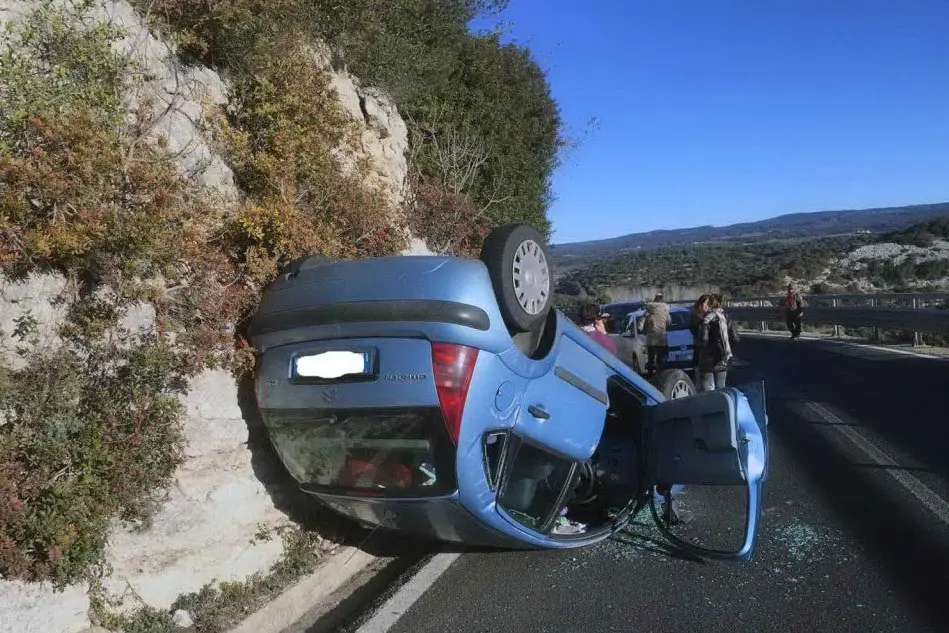 Una delle auto coinvolte nell'incidente