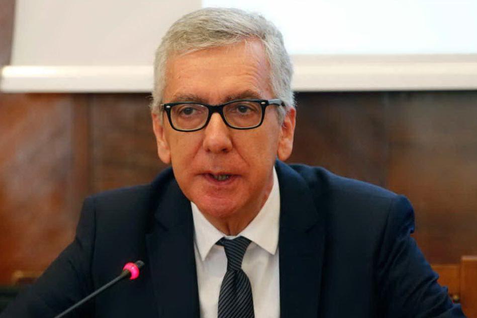 Governo, Pigliaru difende Mattarella: &quot;Sventata pericolosa uscita dall'euro