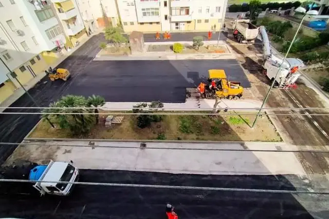 I lavori in piazza Martiri (L'Unione Sarda - Tellini)