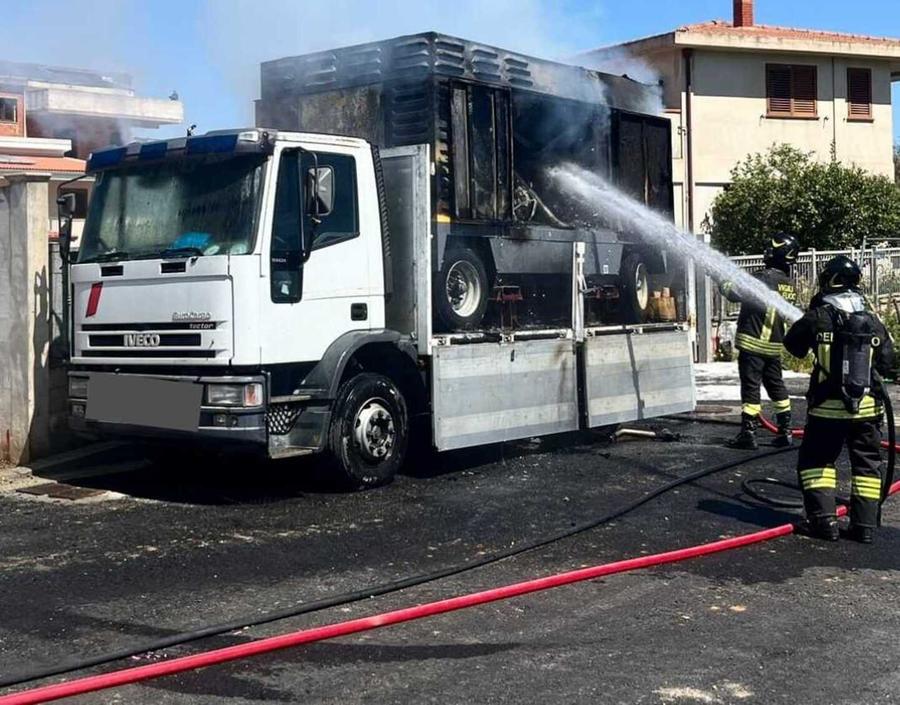 Compressore a fuoco, intervengono i pompieri