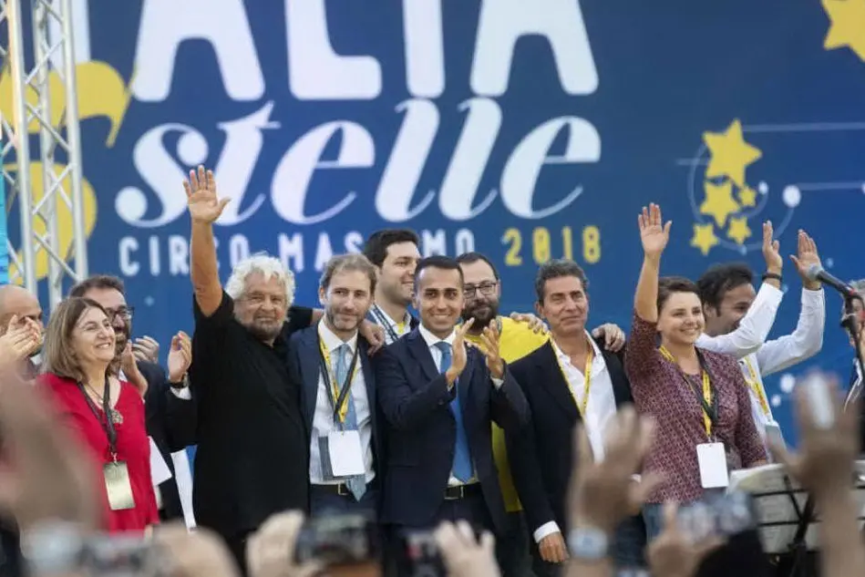 Grillo, Di Maio e Casaleggio sul palco a Roma (Ansa)